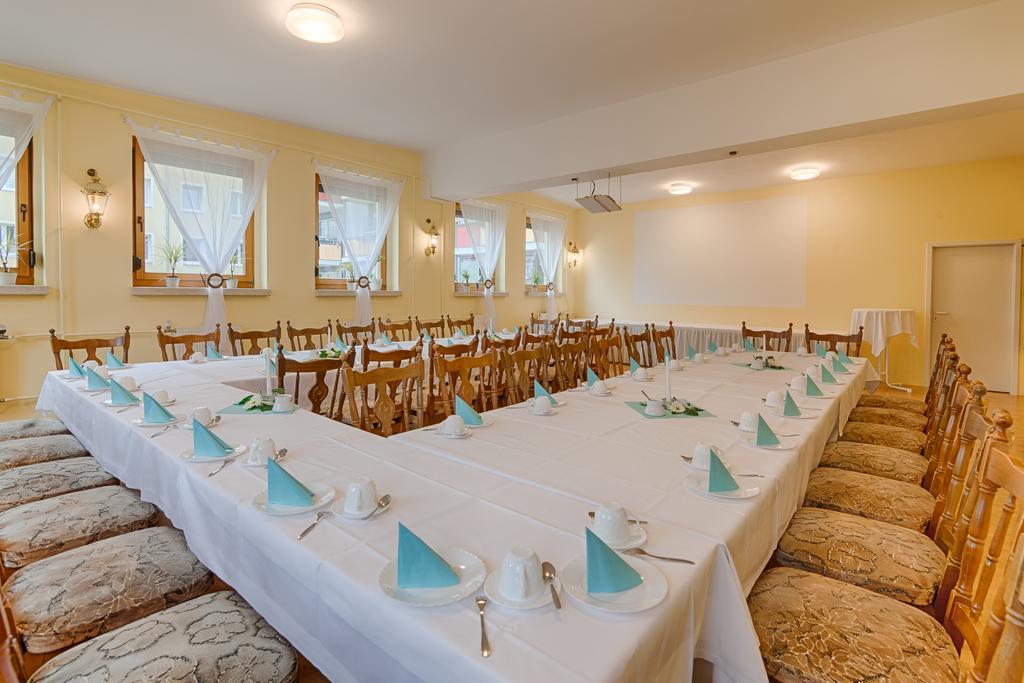 Hotel Am Galgenberg Гера Екстериор снимка