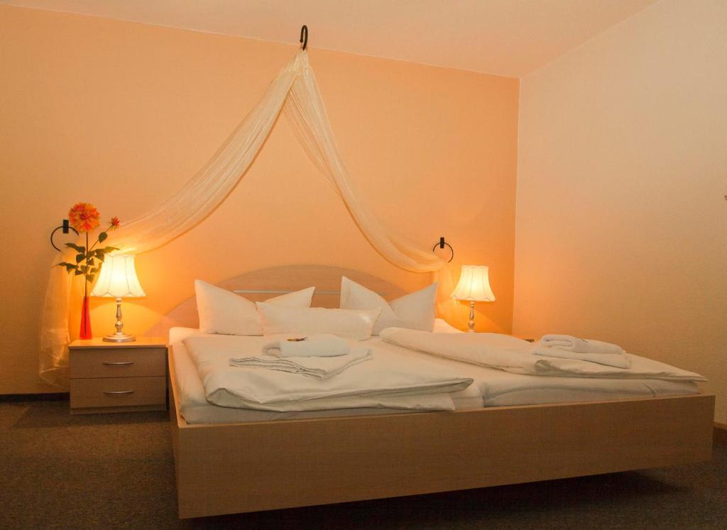 Hotel Am Galgenberg Гера Екстериор снимка